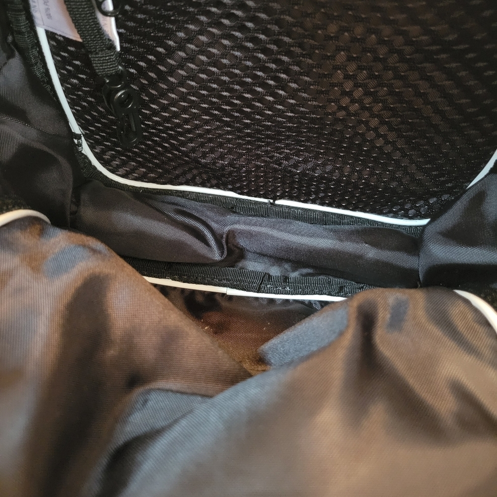 Adidas Mini Grey And Black Backpack‎ - Picture 6 of 7